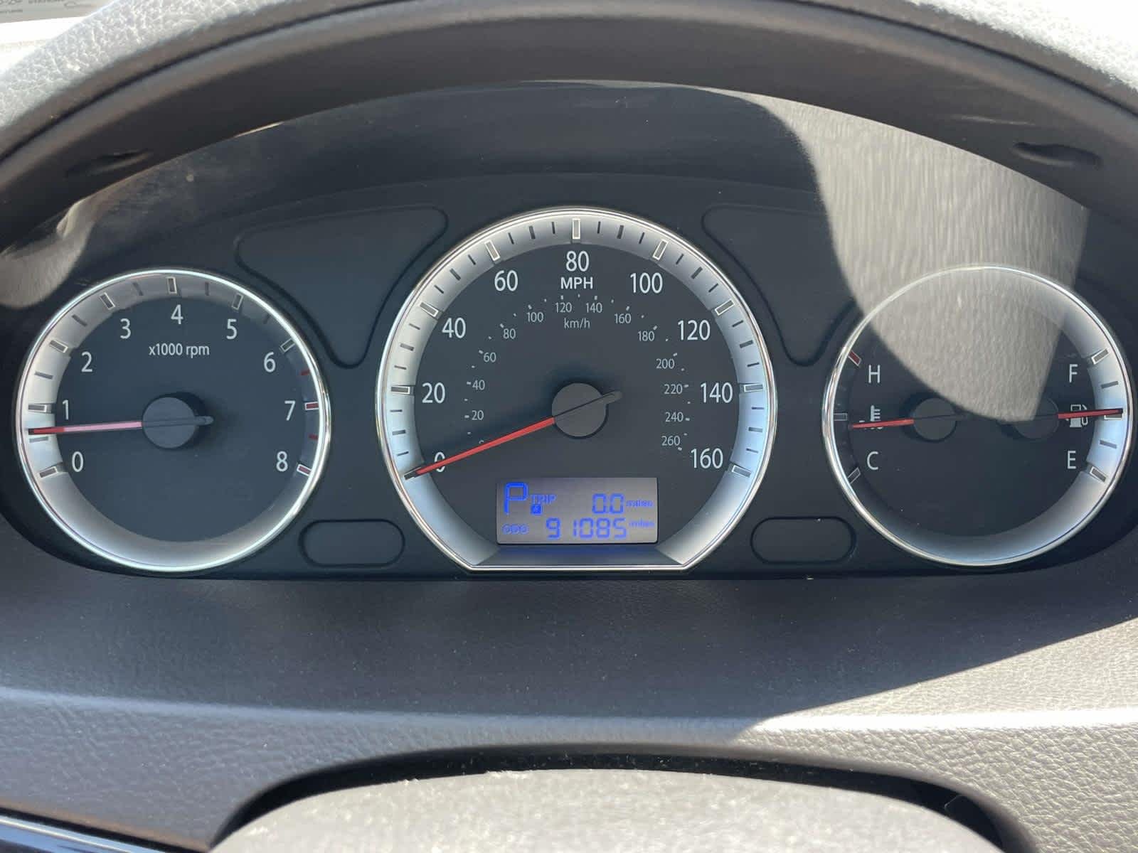 Used 2010 Willow Gray Hyundai Limited PZEV image 3
