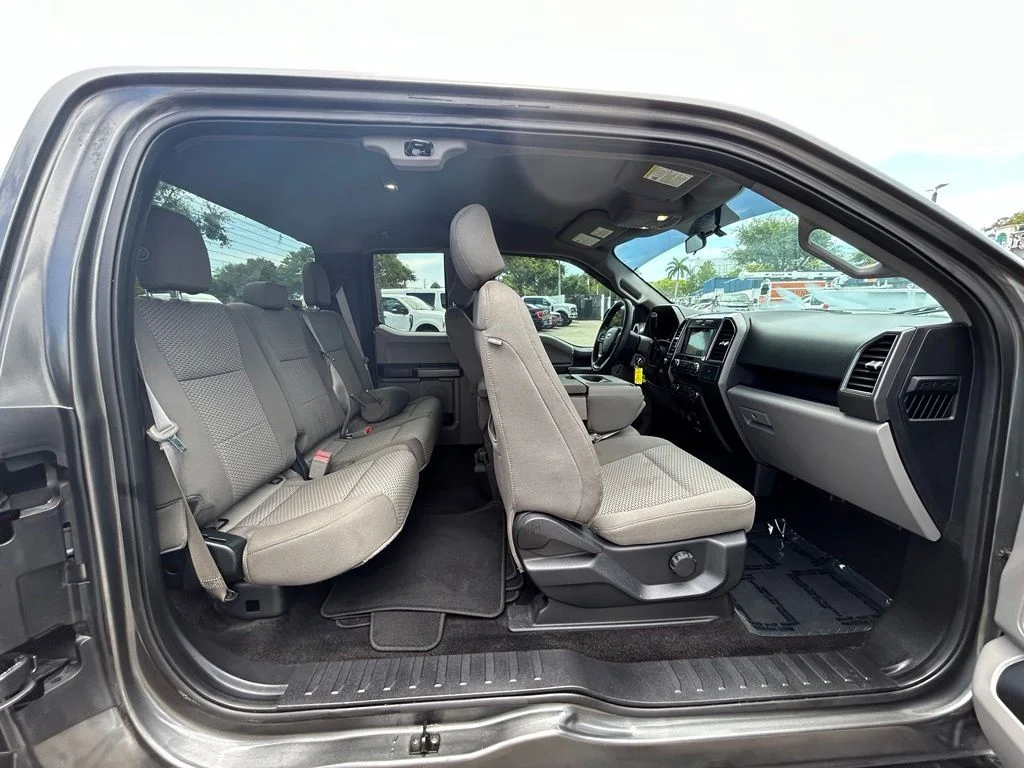 Used 2018 Magnetic Ford XLT image 31