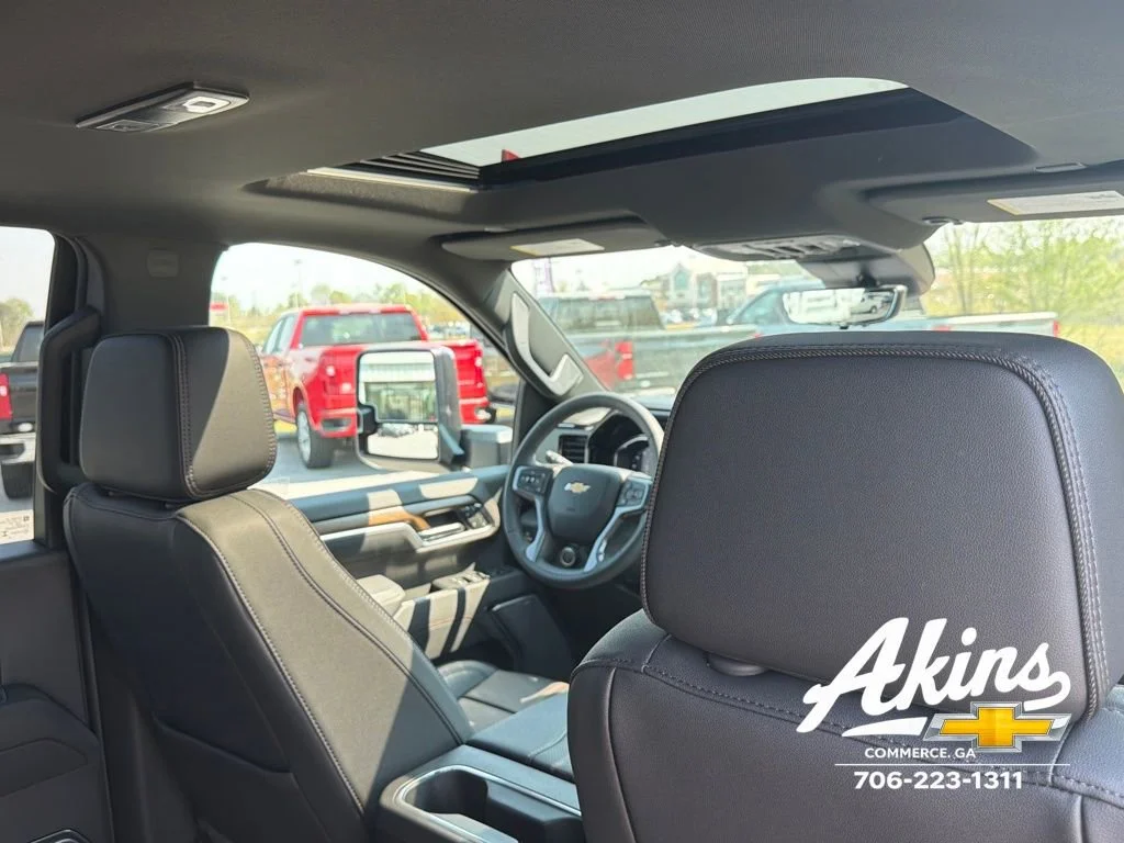 2025 Chevrolet Silverado 2500 HD High Country - Photo 17