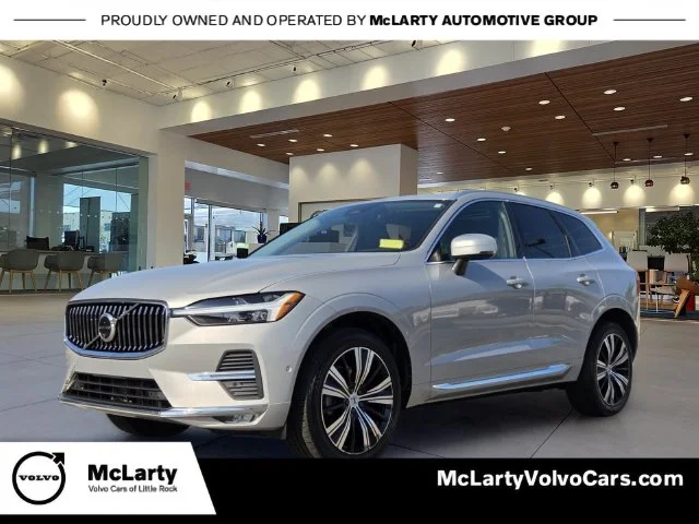 2023 Volvo XC60 B5 Ultimate Bright Theme
