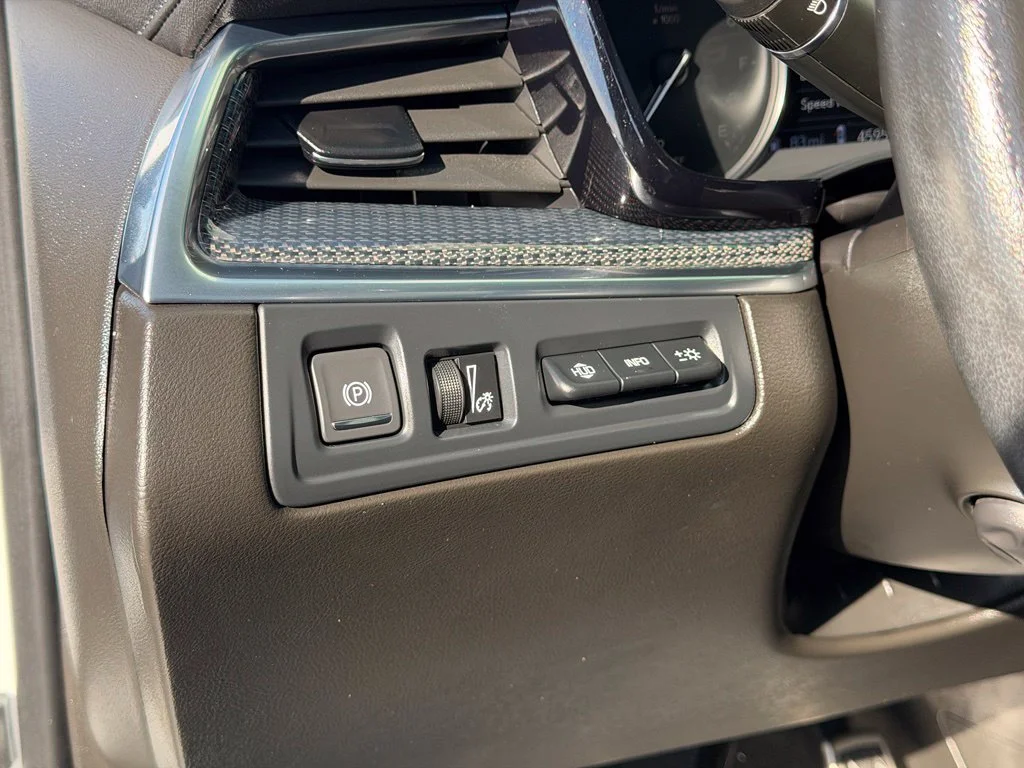 Used 2023 White Cadillac Sport image 23