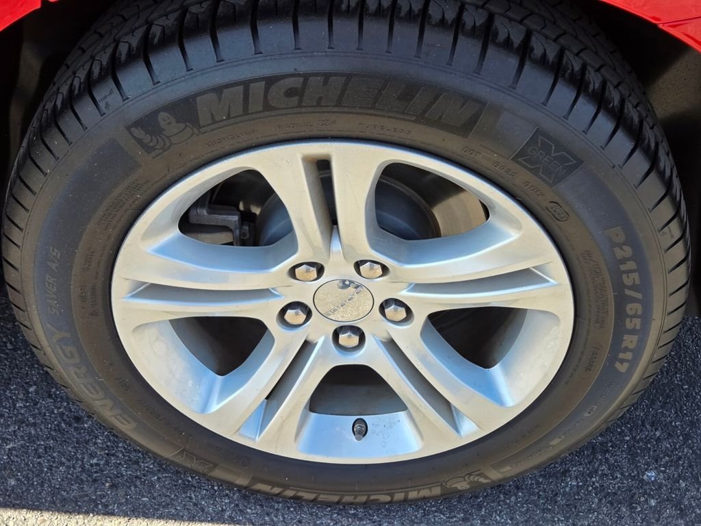 Used 2023 Red Dodge SXT image 11