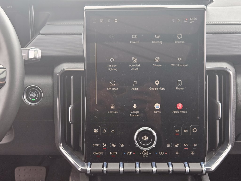 2026 GMC Acadia AT4 - Photo 23