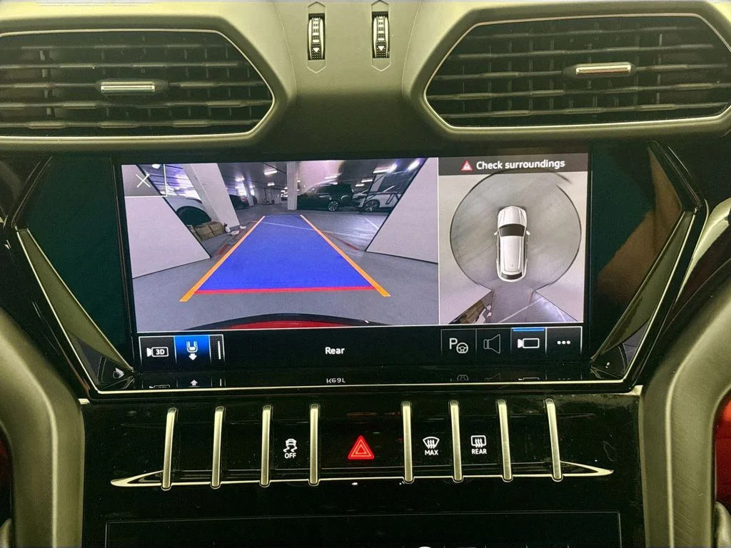 Used 2022 Red Lamborghini  image 14