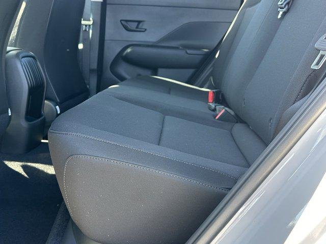 2026 Hyundai Kona SE - Photo 18