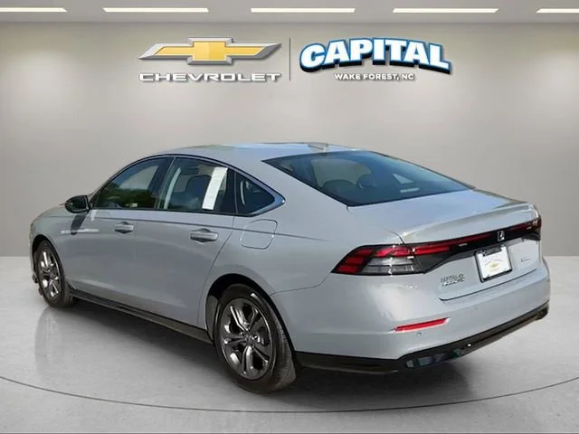 Used 2023 Gray Honda EX-L image 3