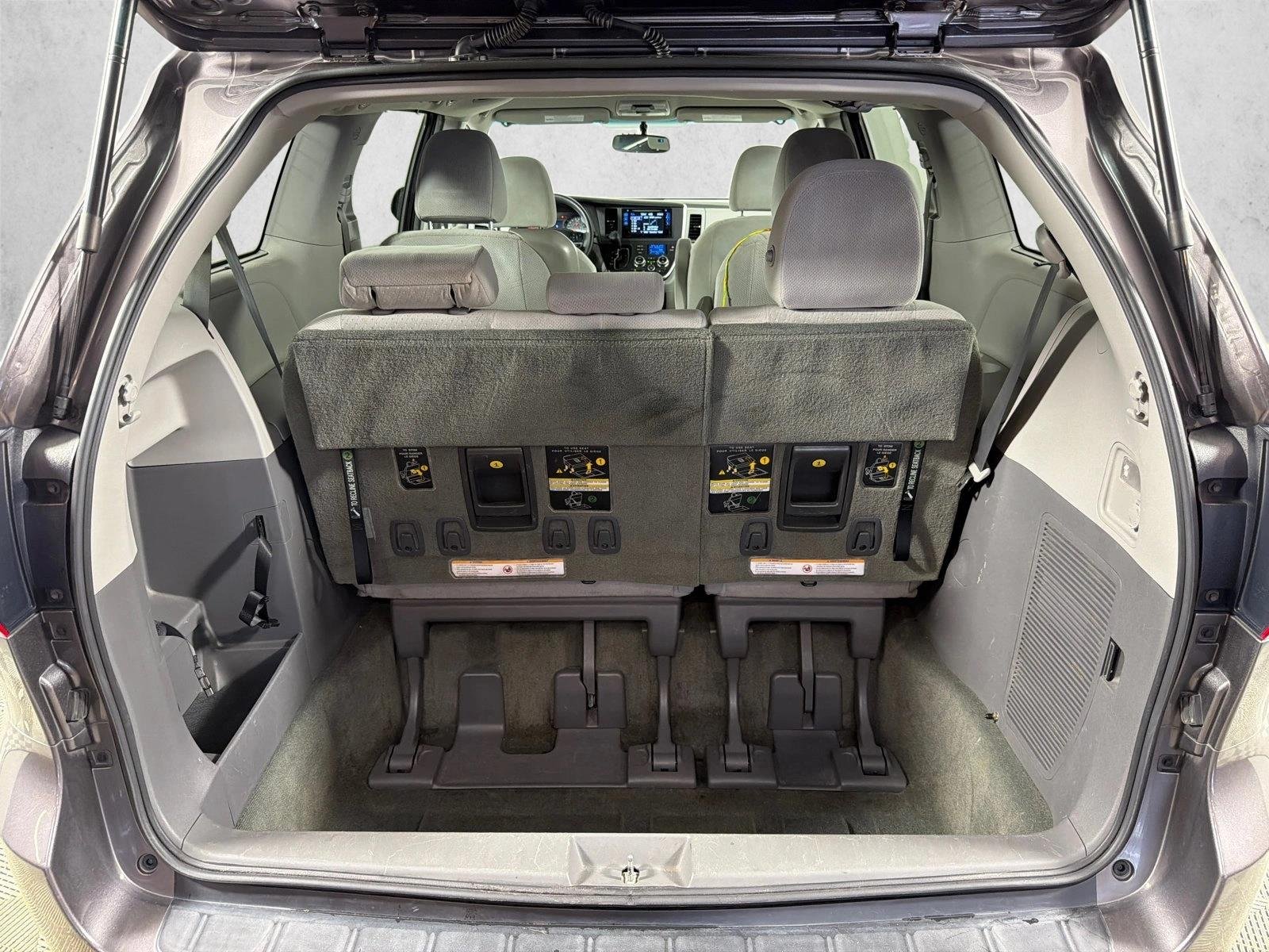 Used 2015 Predawn Gray Mica Toyota LE image 17