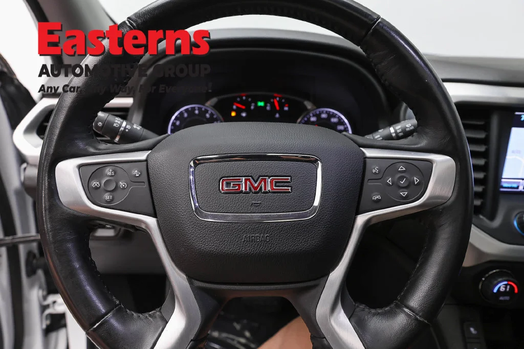 Used 2018 White GMC SLT-2 image 10
