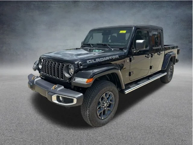 New 2026 Black Clear-Coat Exterior Paint Jeep 85th Anniversary Edition image 3
