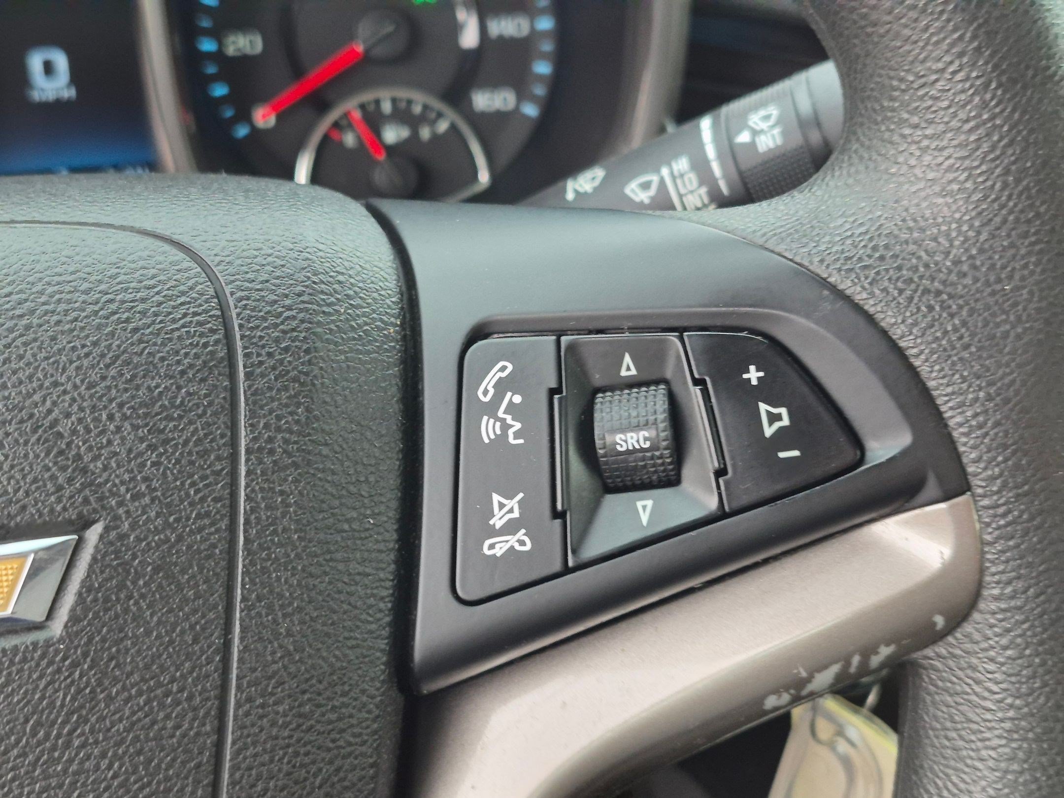 Used 2015 Black Granite Metallic Chevrolet LT image 18