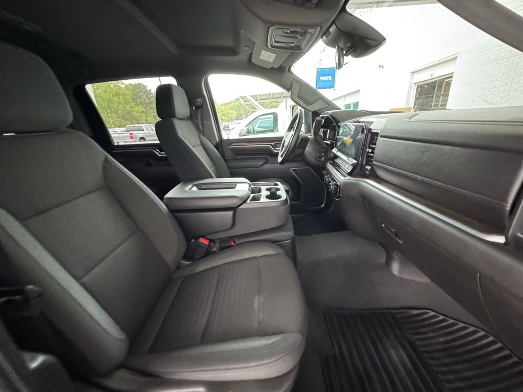 Used 2025 Sterling Gray Metallic Chevrolet LT image 16