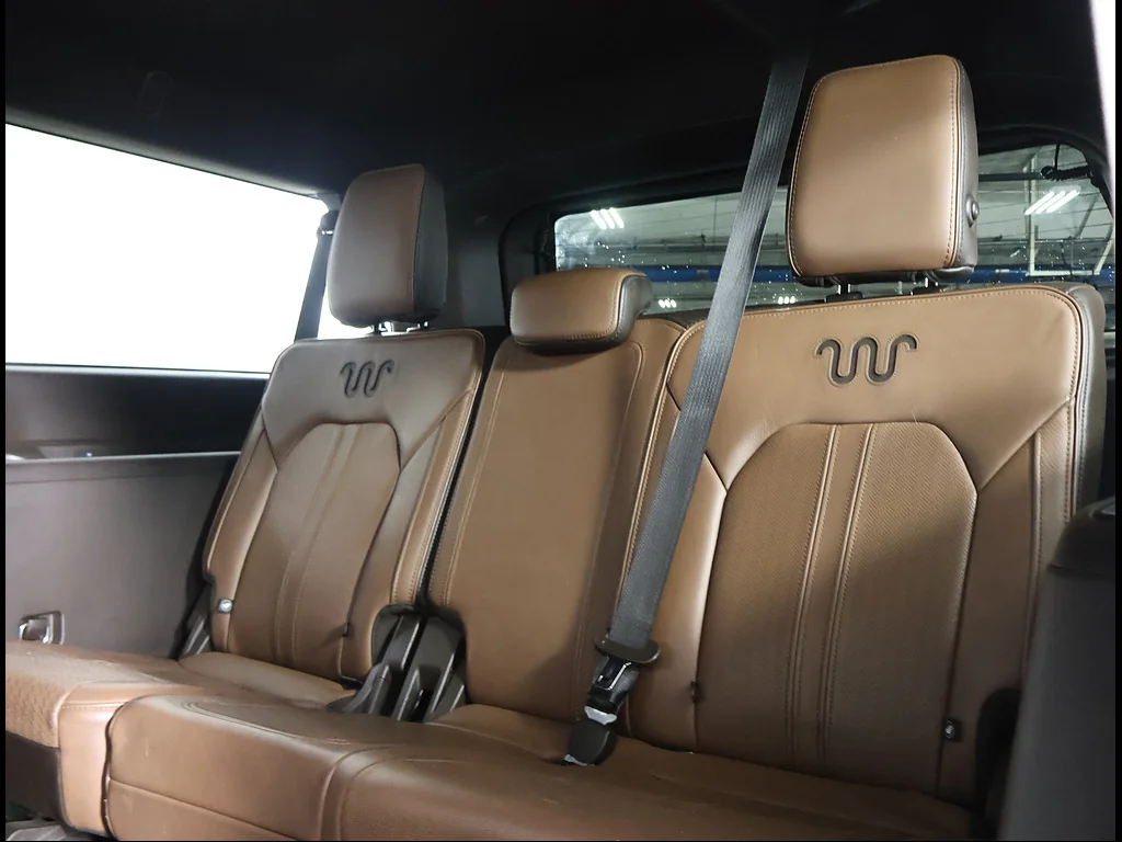 Used 2023 Infinite Blue Metallic Tinted Clearcoat Ford King Ranch image 11