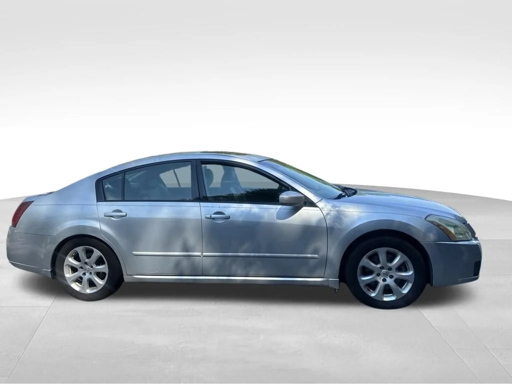 Used 2007 Silver Nissan 3.5 SL image 11