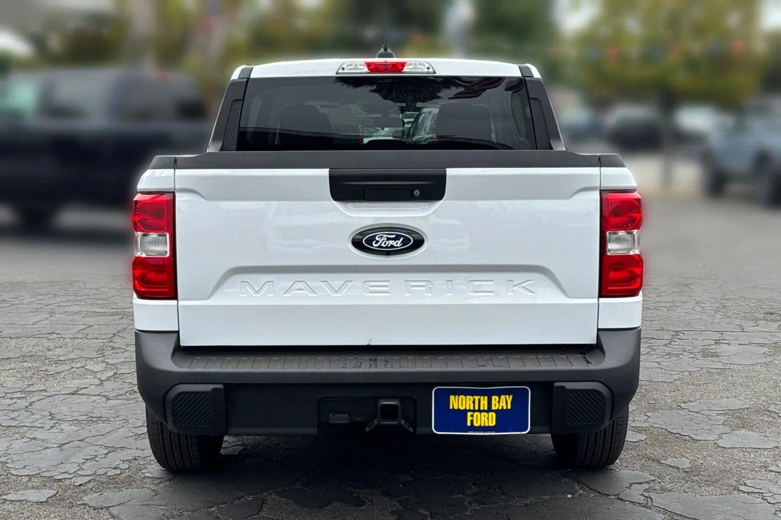 New 2026 Oxford White Ford XLT image 5