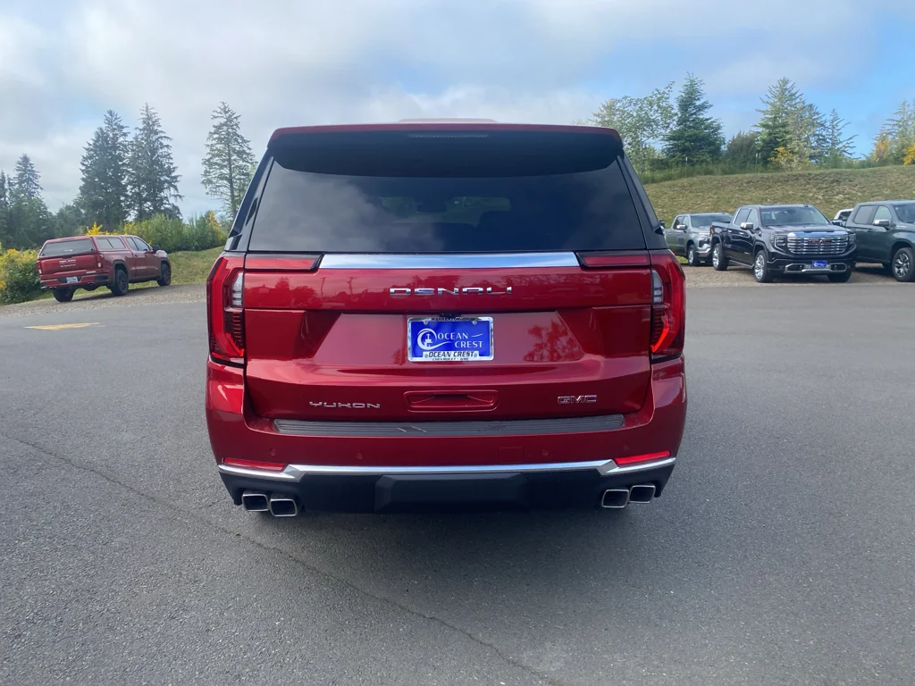 2025 GMC Yukon XL Denali - Photo 7