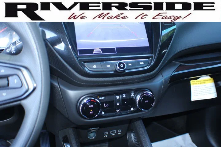 Used 2023 Mosaic Black Metallic Chevrolet LT image 12