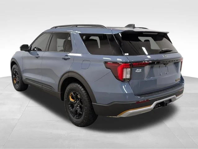 New 2026 Vapor Blue Metallic Ford Tremor® image 54