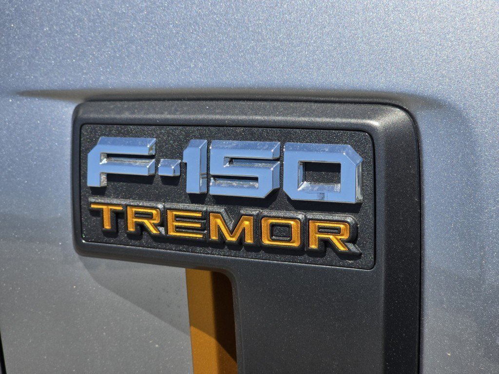 New 2026 Iconic Silver Metallic Ford Tremor image 28