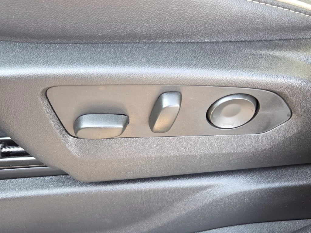 Used 2024 Sterling Gray Metallic Chevrolet Premier image 9