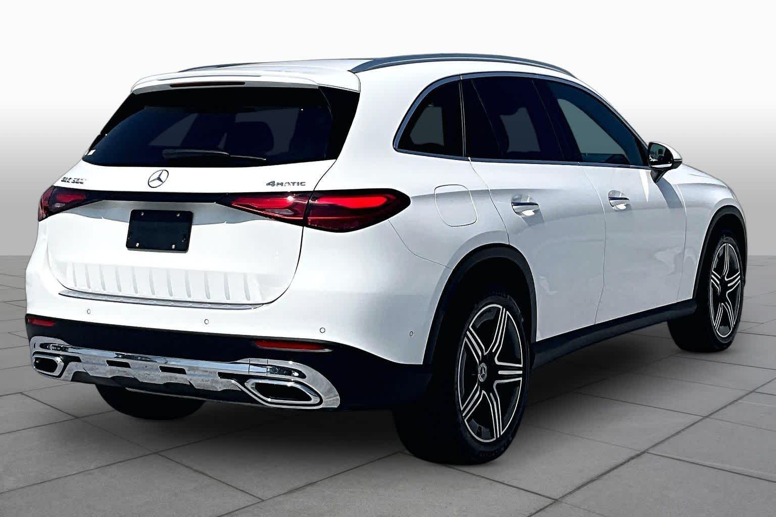Used 2026 Polar White Mercedes-Benz GLC 300 image 13