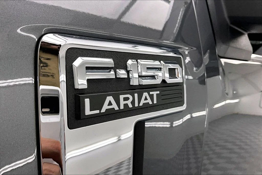 New 2026 Carbonized Gray Metallic Ford Lariat® image 9