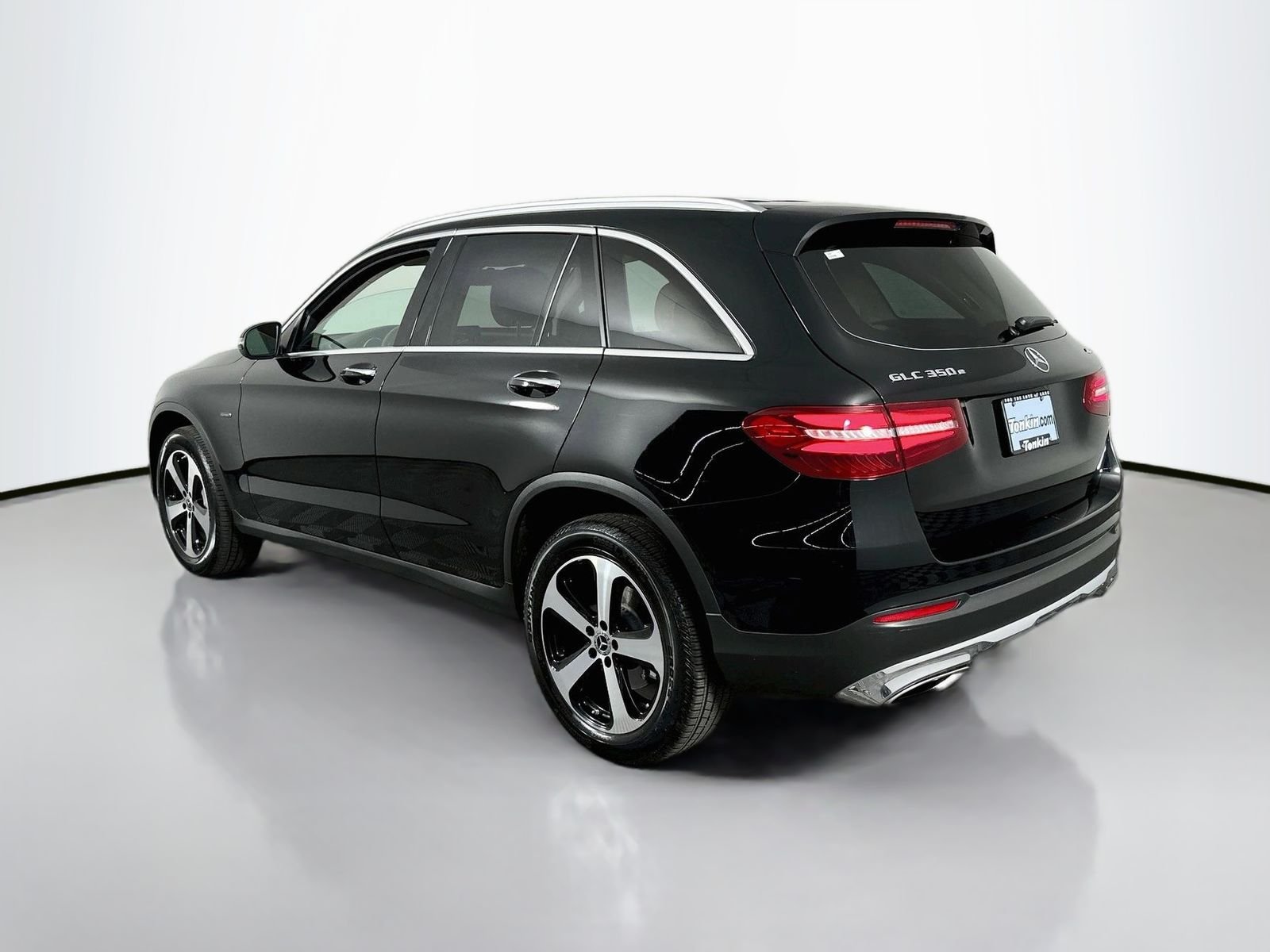 Used 2019 Black Mercedes-Benz GLC 350e image 5