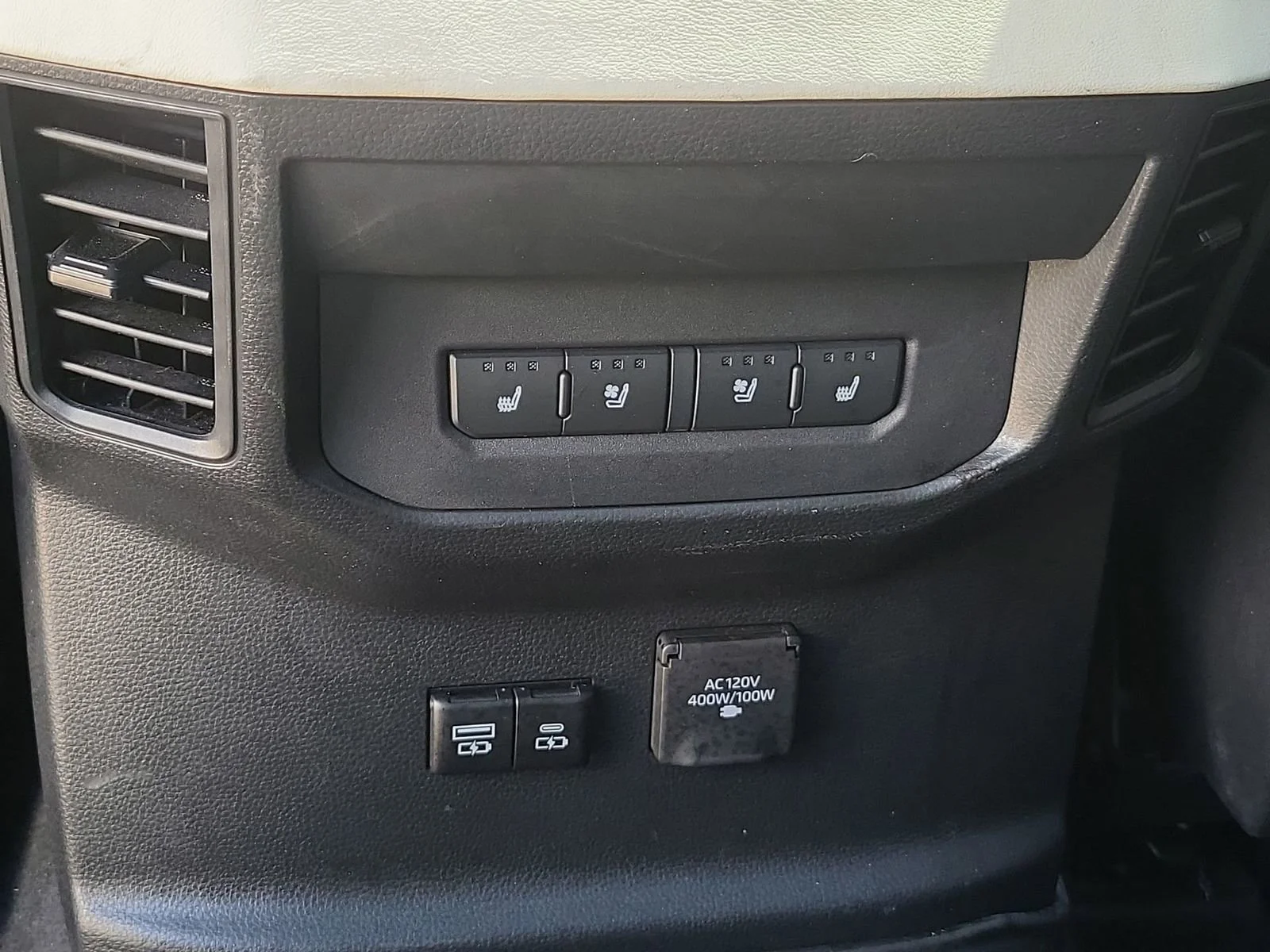 2023 Toyota Tundra Capstone - Photo 22