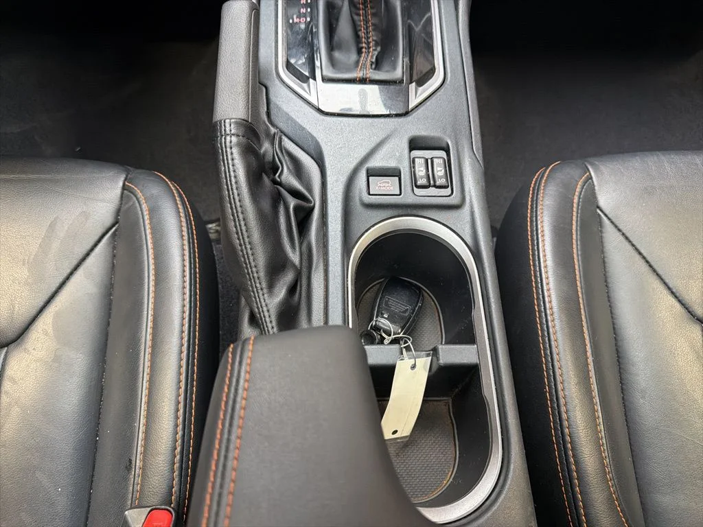 Used 2022 White Subaru Limited image 22