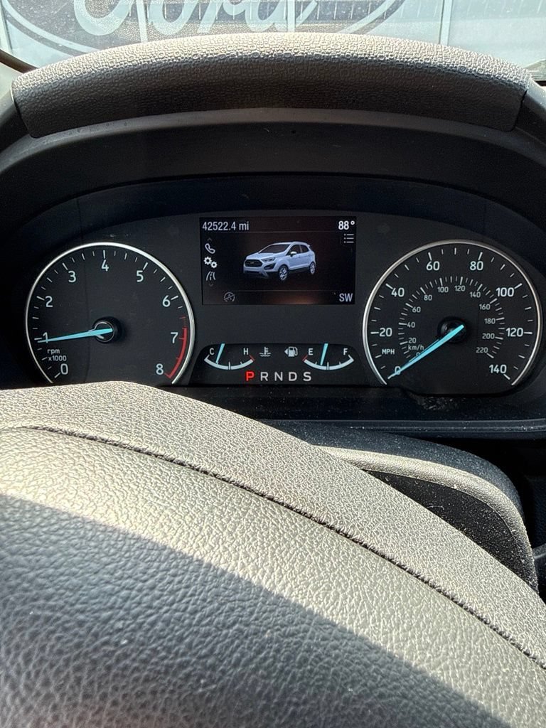 Used 2021 Shadow Black Ford SE image 7