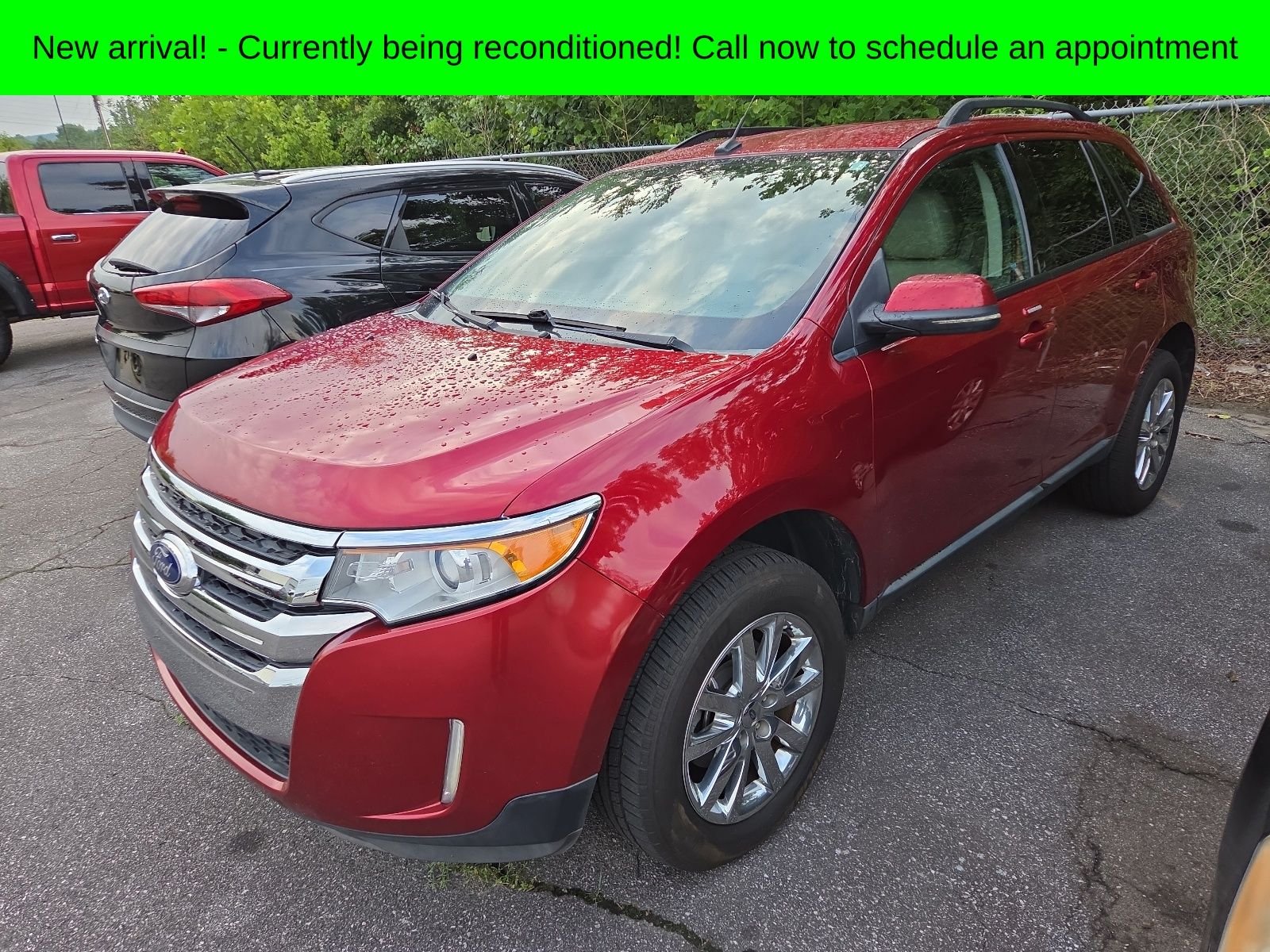 Used 2013 Red Ford SEL image 4