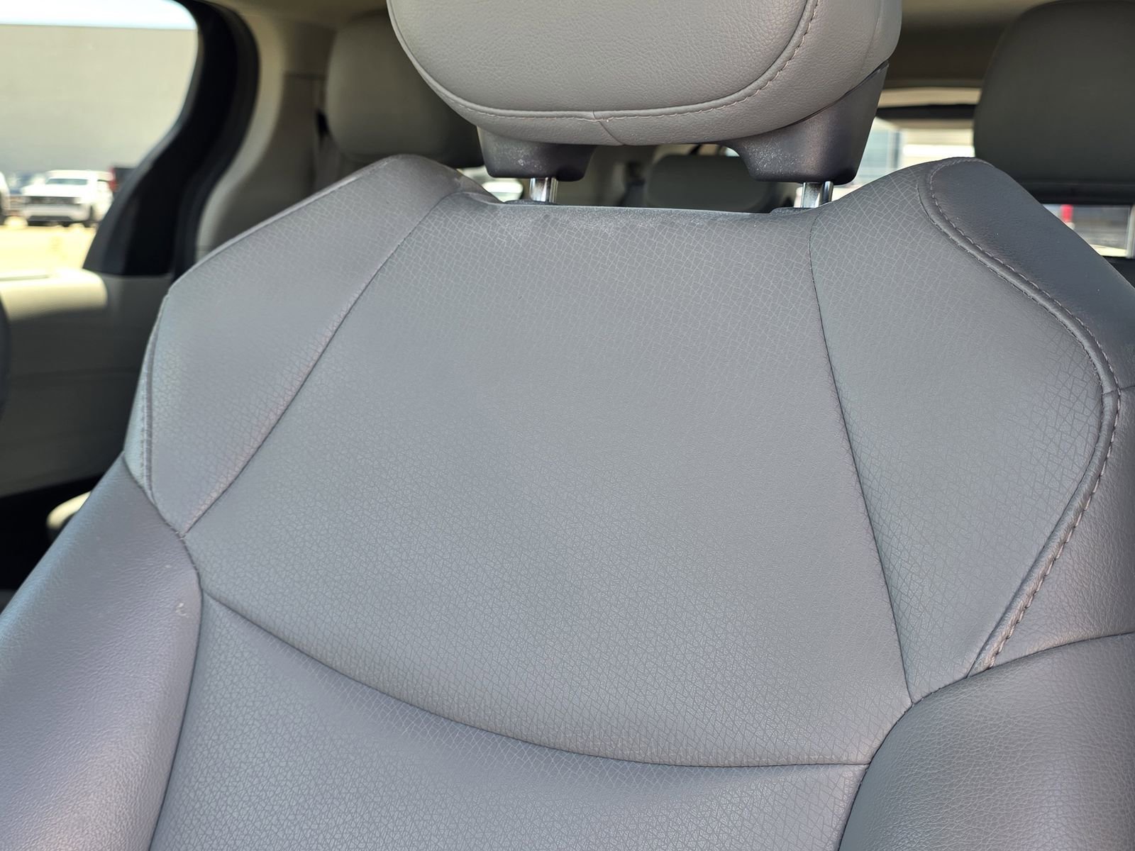 Used 2021 Silver Toyota XLE image 22