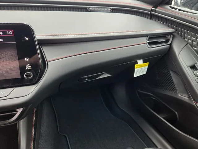 New 2026 Diamond Black Crystal Pearlcoat Dodge Scat Pack image 24