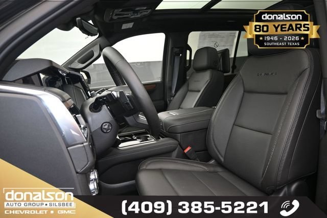 2026 GMC Yukon Denali - Photo 9