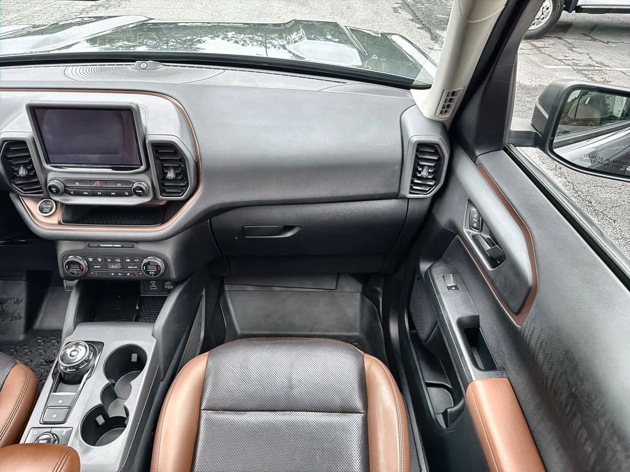 Used 2021 Gray Ford Badlands image 24