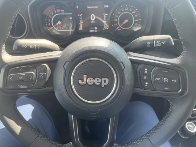 Used 2026 White Jeep Mojave image 9