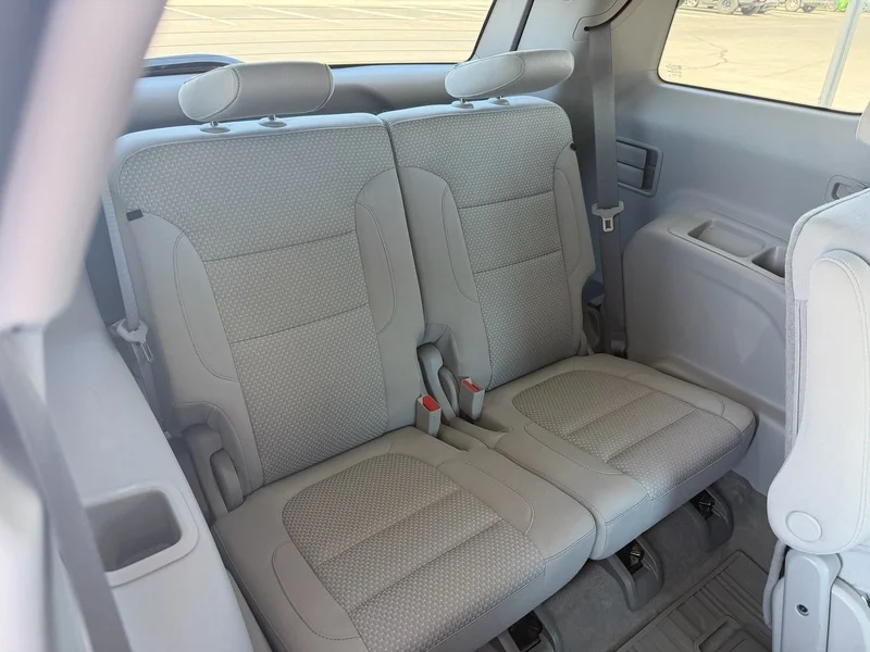 Used 2022 Summit White GMC SLE image 26