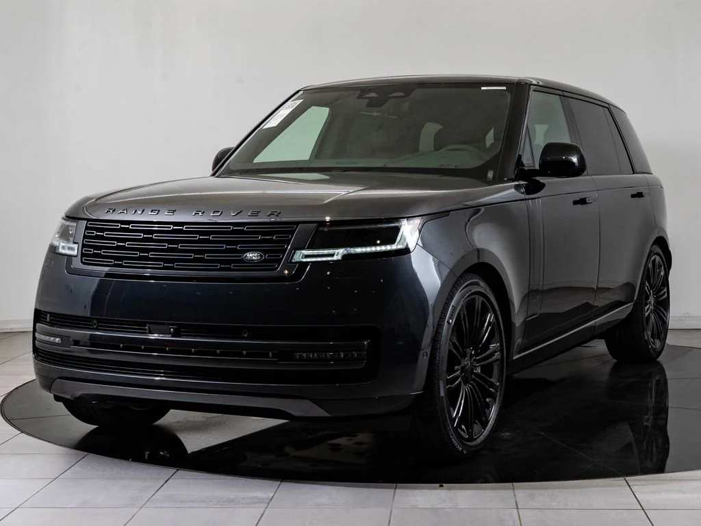2026 Land Rover Range Rover 4.4 SE LWB 7's photo