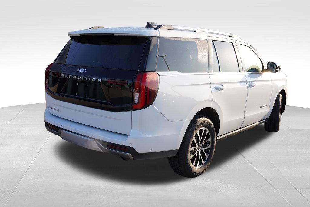 Used 2025 Oxford White Ford Platinum image 3