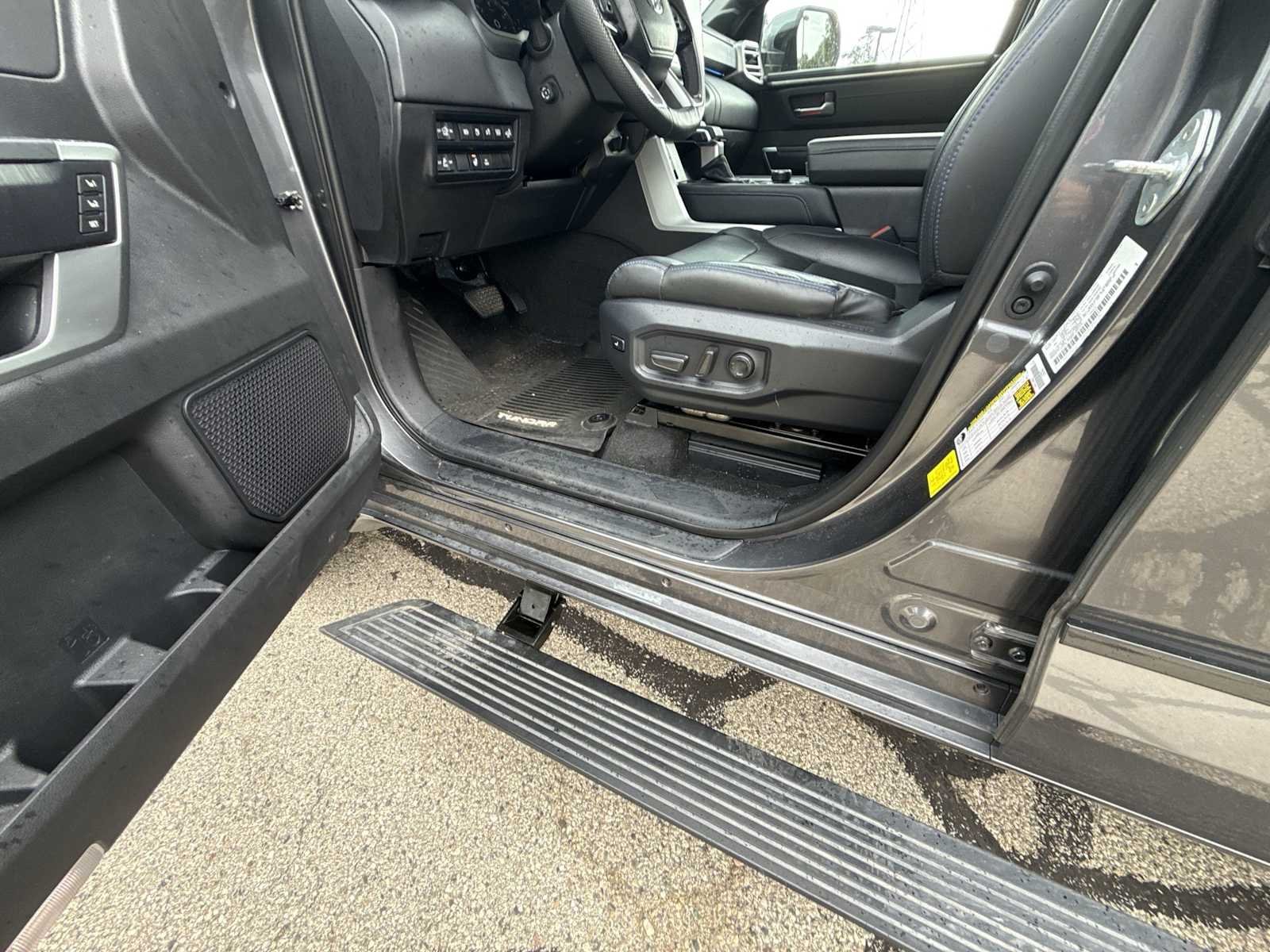 2024 Toyota Tundra Platinum - Photo 33