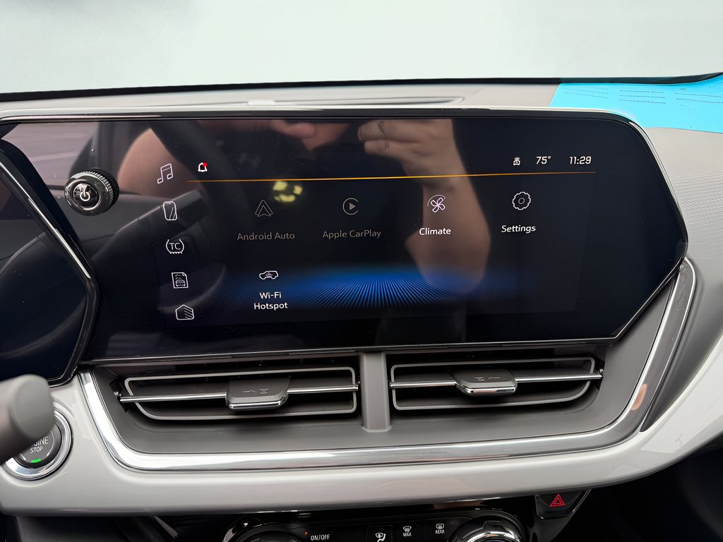 2026 Chevrolet Trax LT - Photo 17