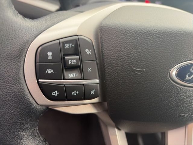 Used 2022 Gray Metallic Ford XLT image 21