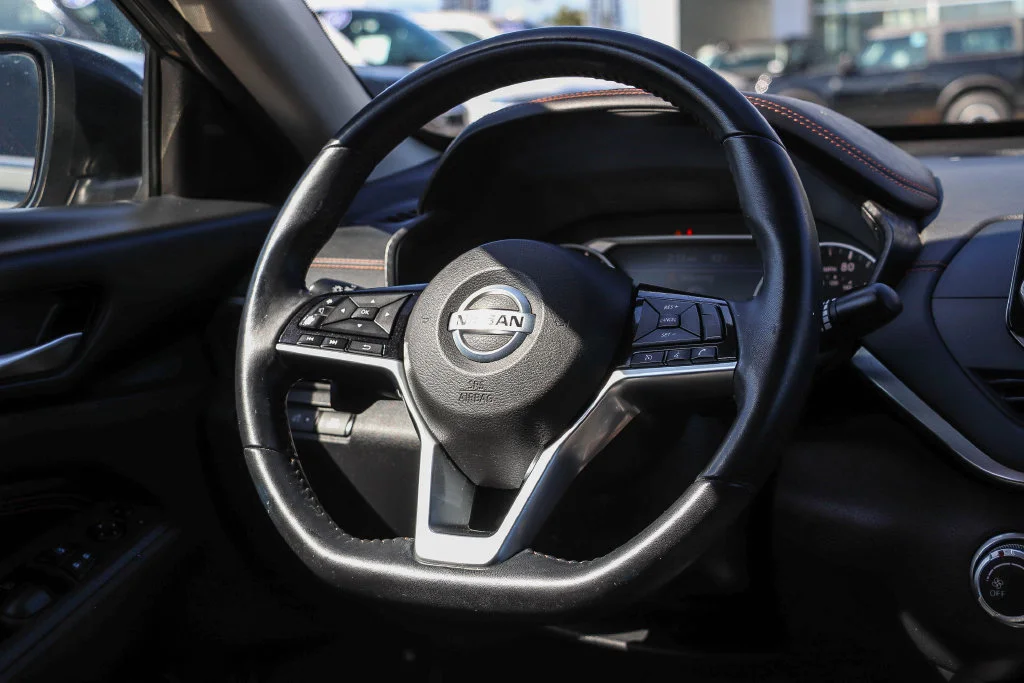 Used 2020 Gray Nissan 2.5 SR image 19