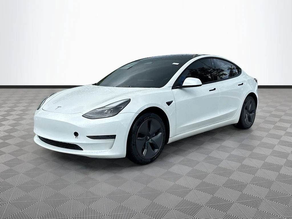 Used 2023 White Tesla Base image 3
