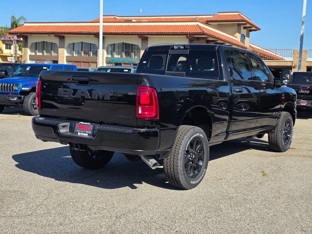 New 2026 Diamond Black Crystal Pearl-Coat Exterior Paint RAM Big Horn image 4