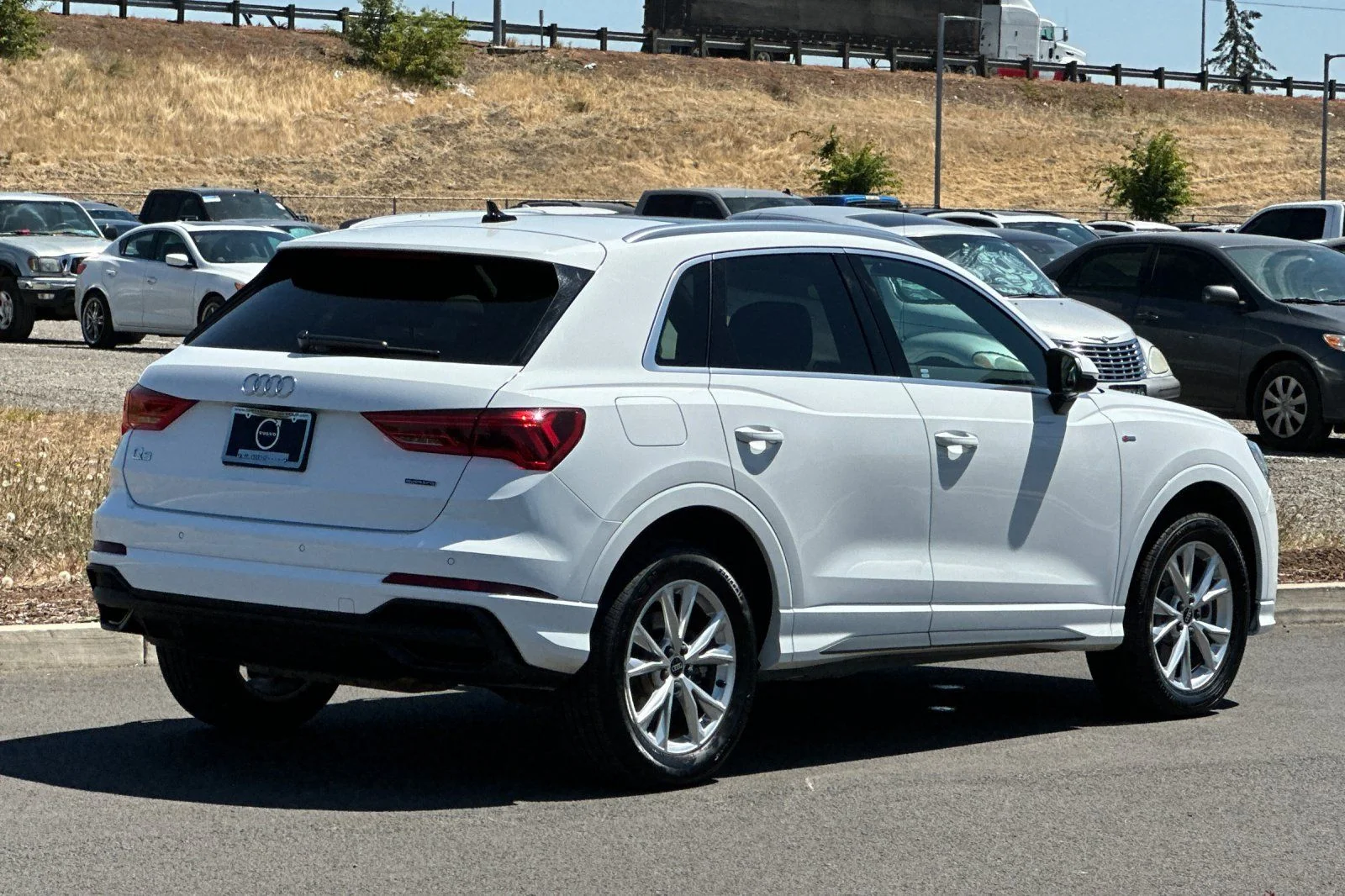 Used 2025  Audi Premium image 3