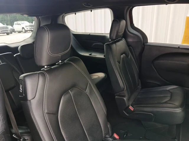 Used 2020 Red Chrysler Touring L Plus image 33