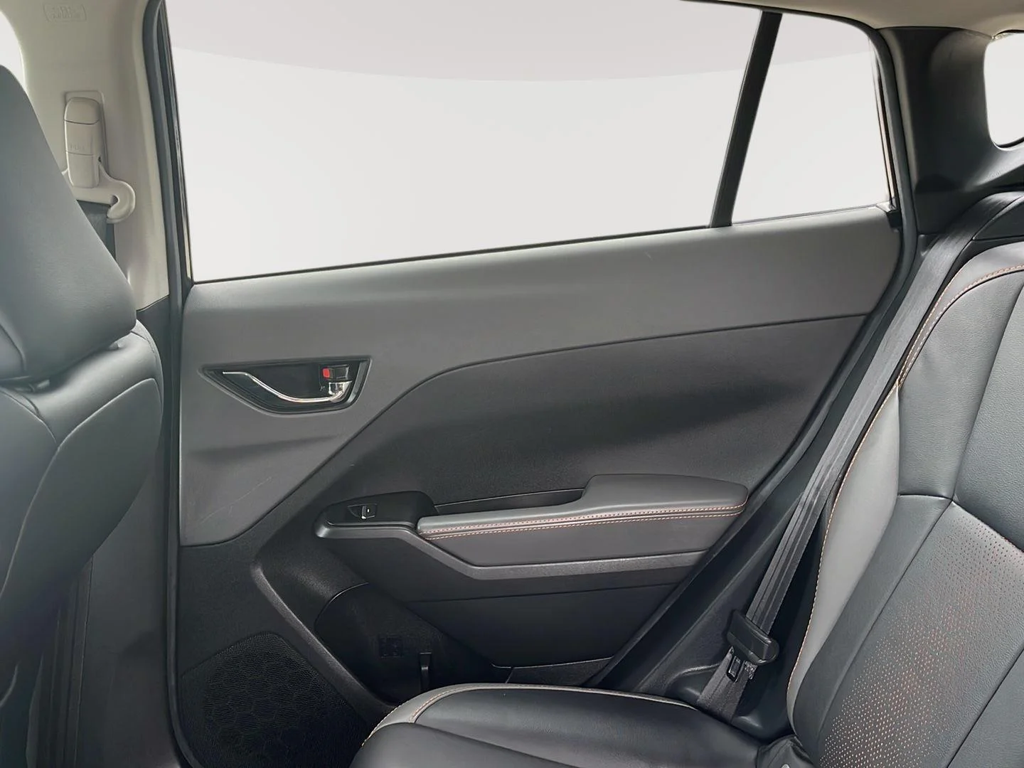 Used 2024 Magnetite Gray Metallic Subaru Limited image 10