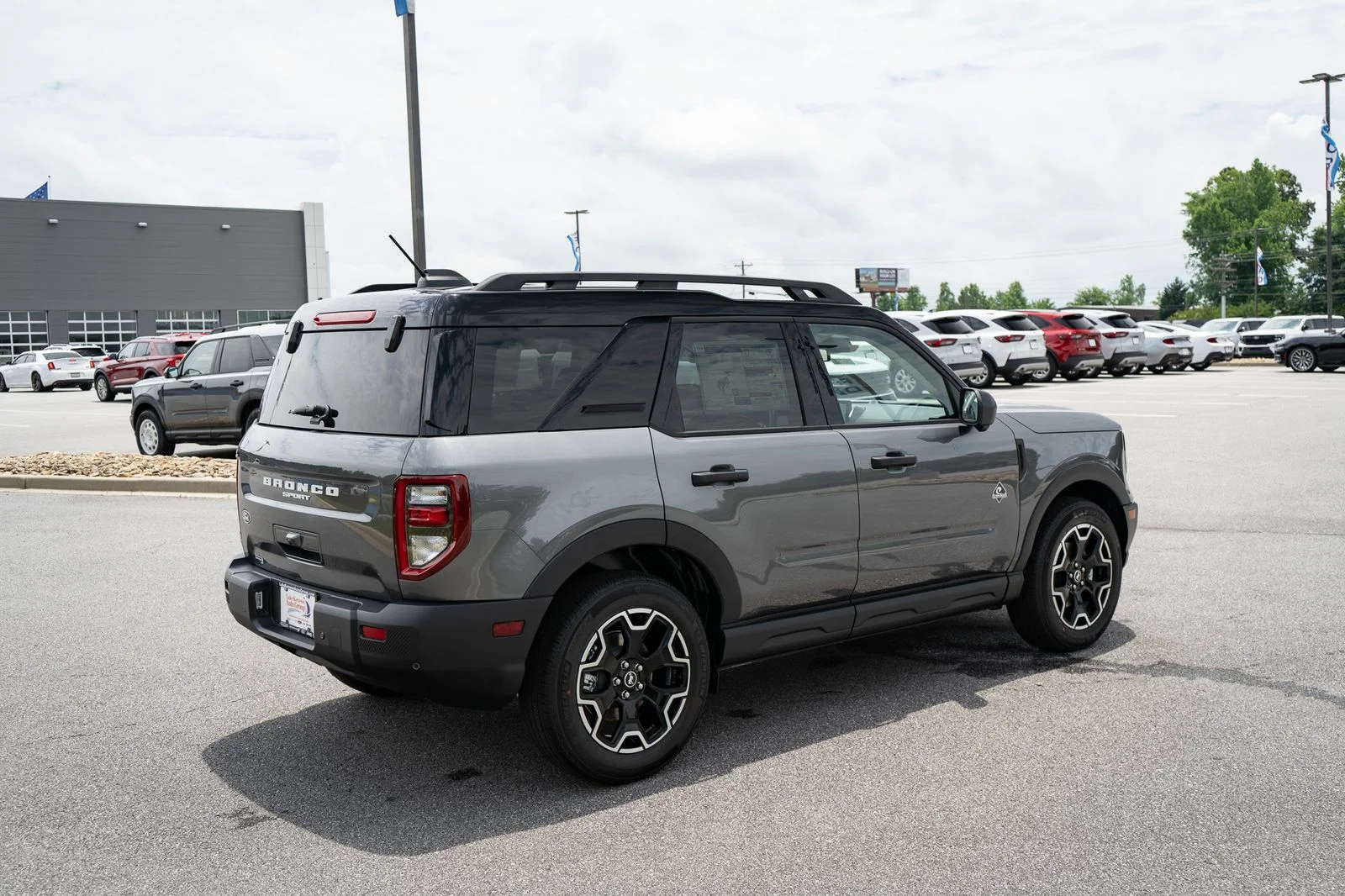 New 2026 Carbonized Gray Metallic Ford Outer Banks® image 10