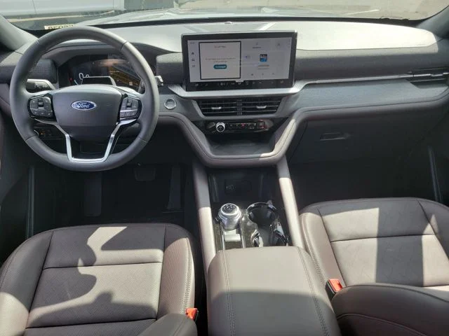 New 2026 Carbonized Gray Metallic Ford Platinum image 17