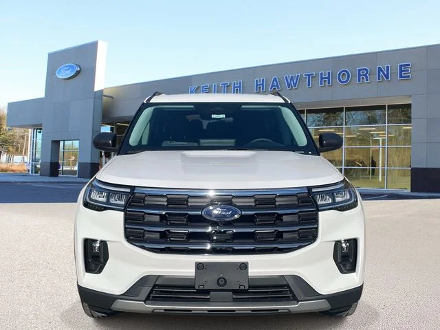 New 2026 Star White Metallic Tri-Coat Ford Active image 2